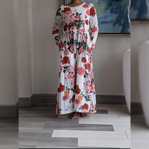 Flowy Floral Dress/Pockets | White/Floral, Size XL